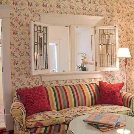 White Lace Inn Sturgeon Bay Rom bilde