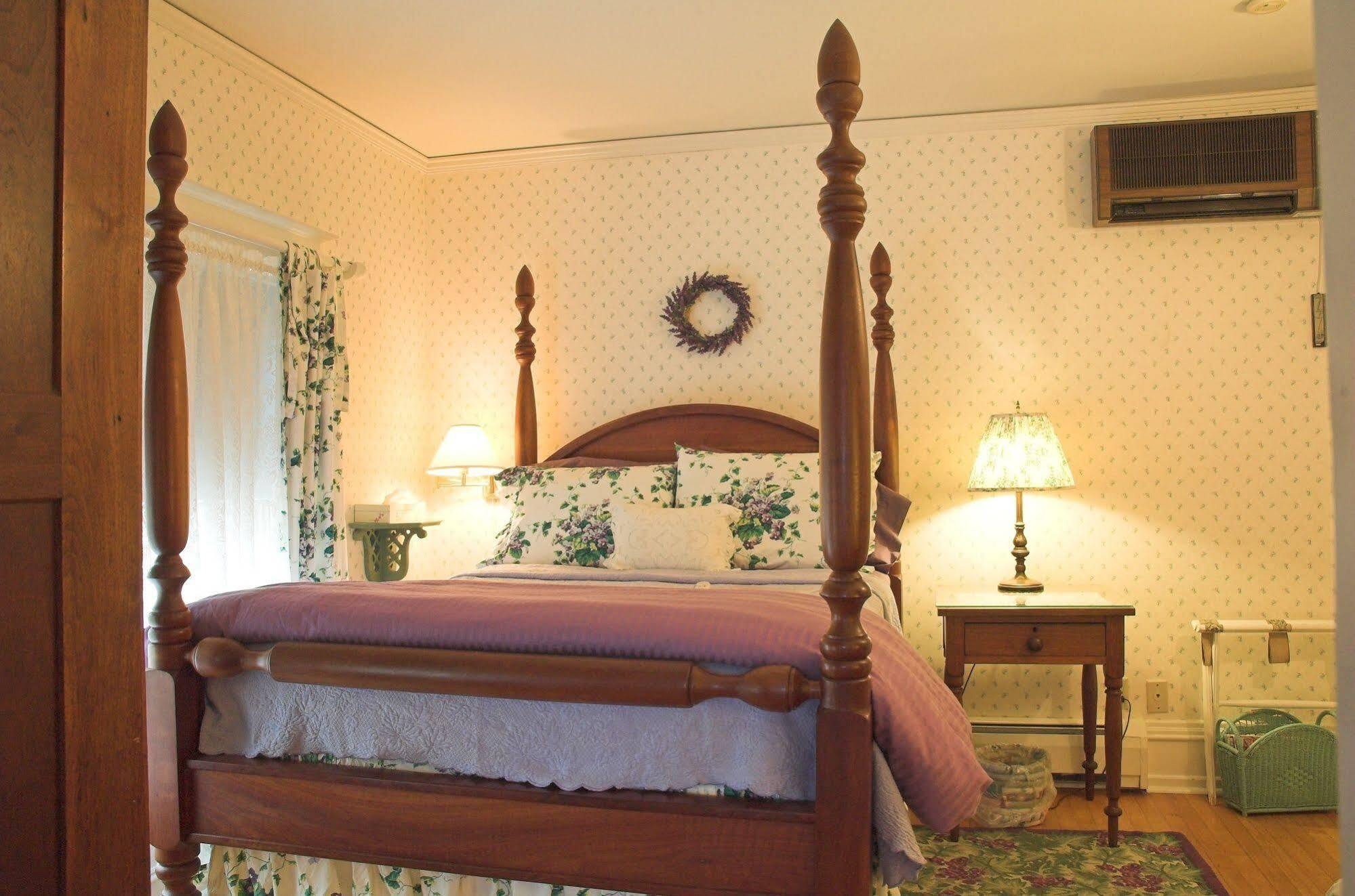White Lace Inn Sturgeon Bay Eksteriør bilde